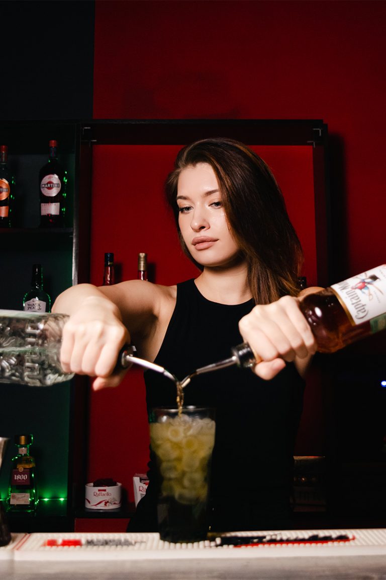 стрипклуб